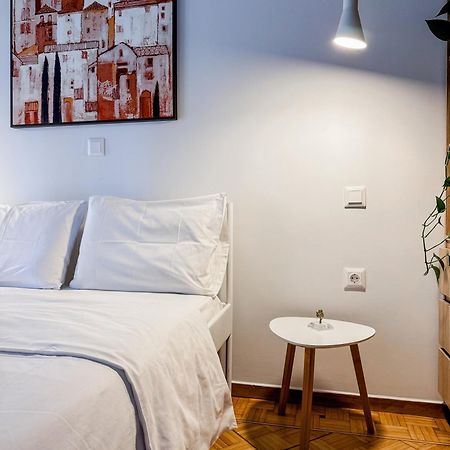 Apartment Near Metro + Port Piraeus Exterior photo